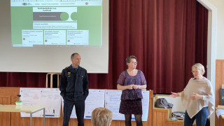 Osaamisen johtamisen seminaari Joutsa Joutsan seminaaripäivässä alatyöryhmien puheenjohtajat Juha Saario, Carita Lepikonmäki, Jaana Peltokoski